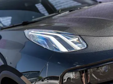 LYNC AND CO 01 1.5 Core PHEV   Model 2025     ACC   Keyless