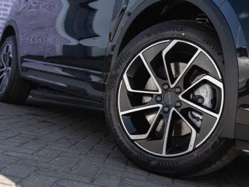 LYNC AND CO 01 1.5 Core PHEV   Model 2025     ACC   Keyless