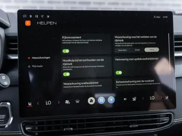 LYNC AND CO 01 1.5 Core PHEV   Model 2025     ACC   Keyless