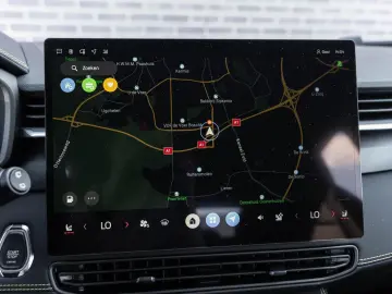 LYNC AND CO 01 1.5 Core PHEV   Model 2025     ACC   Keyless
