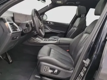 BMW X7 M60 i xDrive M Sport