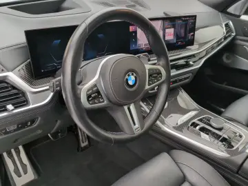 BMW X7 M60 i xDrive M Sport