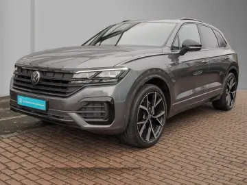 VW Touareg 3.0 TDI R-Line 4Motion 22  AHK BLACKSTYL