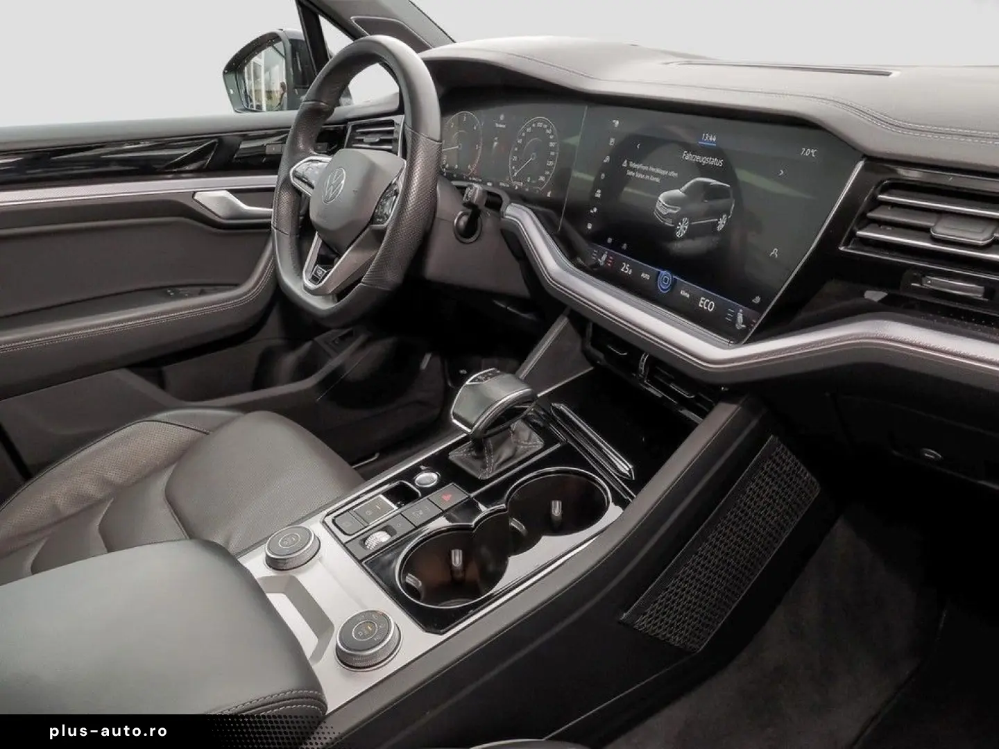 VW Touareg 3.0 TDI R-Line 4Motion 22  AHK BLACKSTYL