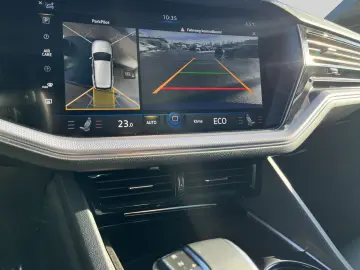VW Touareg R V6 eHybrid Voll Pano Matrix Sthz Leder