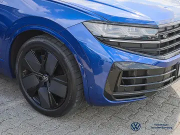 VW Touareg 3.0 TSI eHybrid DSG R PANO AHK RFK ACC