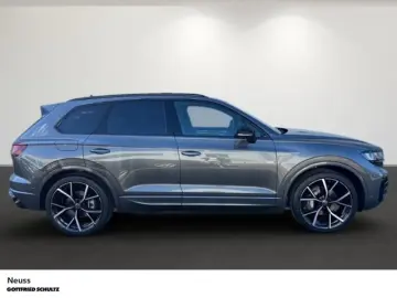 VW Touareg R-LINE 3.0 TDI DSG NAVI PANO AHK KOMFORT