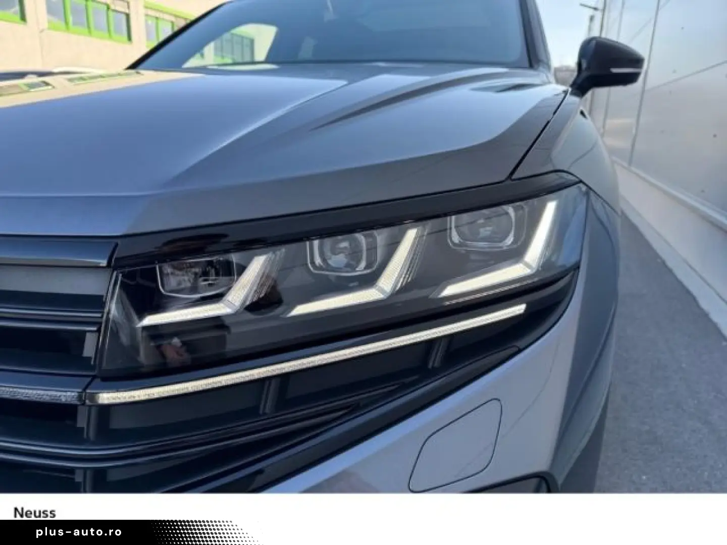 VW Touareg R-LINE 3.0 TDI DSG NAVI PANO AHK KOMFORT