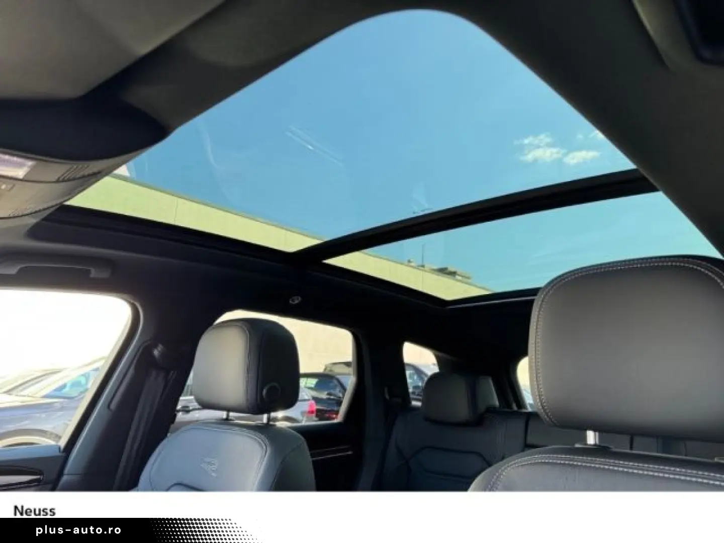 VW Touareg R-LINE 3.0 TDI DSG NAVI PANO AHK KOMFORT