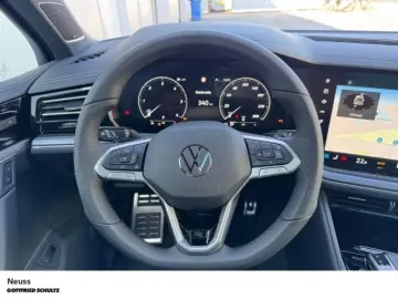 VW Touareg R-LINE 3.0 TDI DSG NAVI PANO AHK KOMFORT