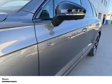 VW Touareg R-LINE 3.0 TDI DSG NAVI PANO AHK KOMFORT