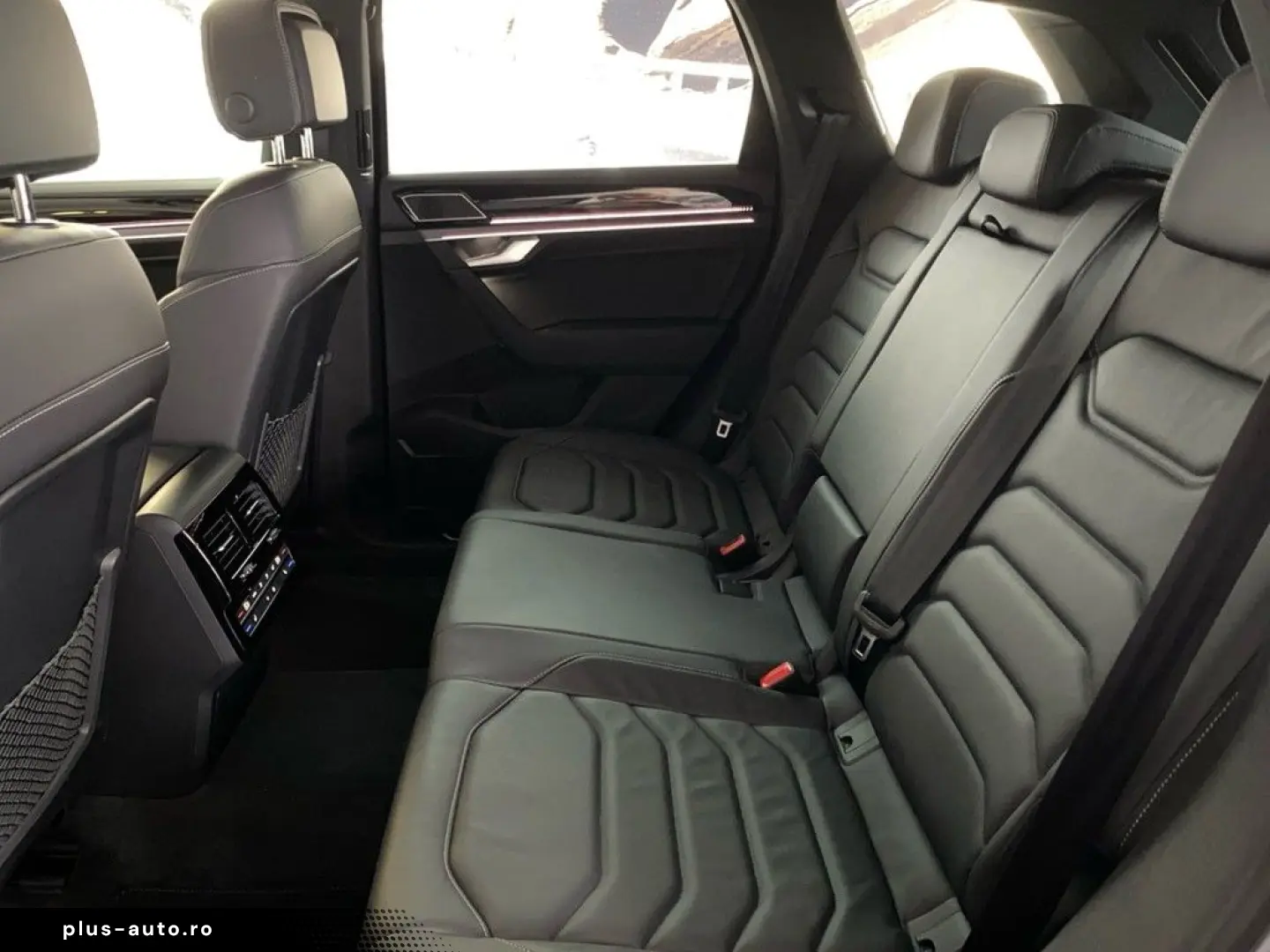 VW Touareg 3.0 TDI R-Line AHK STANDHZG BLACK 22ZOLL