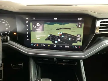 VW Touareg 3.0 TDI R-Line AHK STANDHZG BLACK 22ZOLL