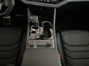 VW Touareg 3.0 TDI R-Line AHK STANDHZG BLACK 22ZOLL