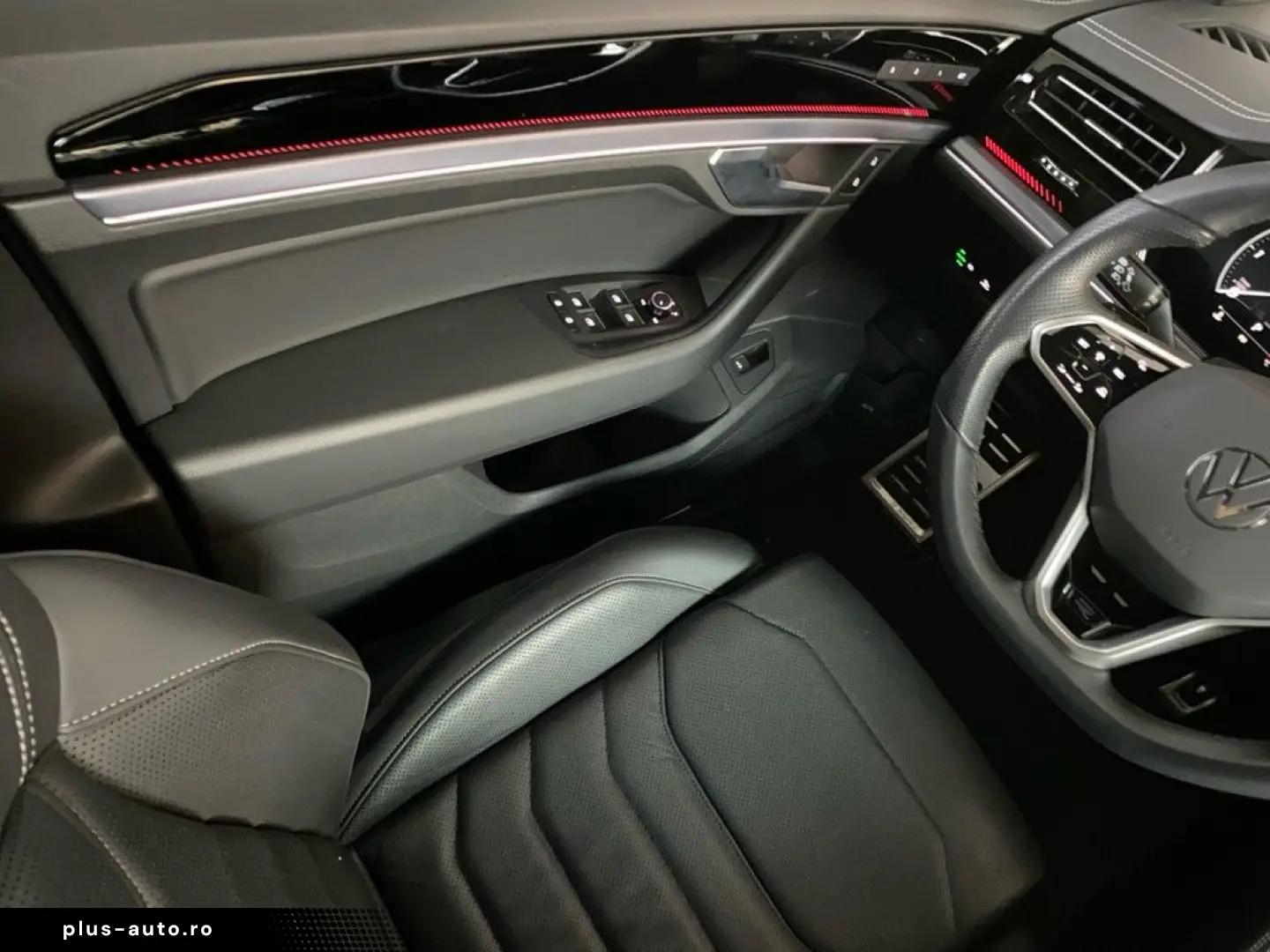 VW Touareg 3.0 TDI R-Line AHK STANDHZG BLACK 22ZOLL