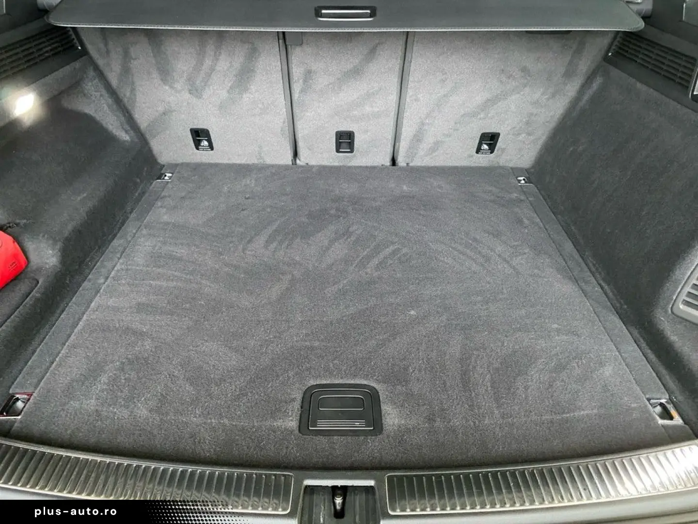 VW Touareg 3.0 TDI R-Line AHK STANDHZG BLACK 22ZOLL