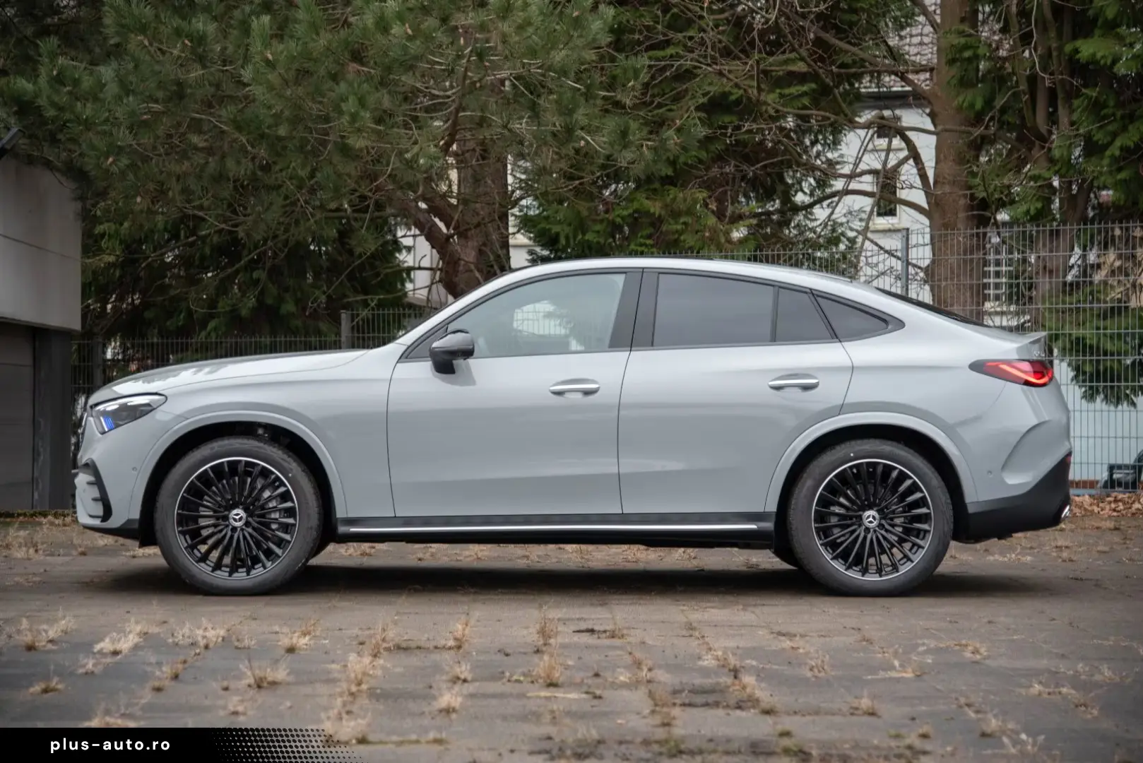 Mercedes-Benz GLC 300 d Coupé AMG AIRM PANO