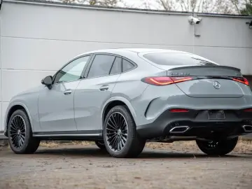 Mercedes-Benz GLC 300 d Coupé AMG AIRM PANO