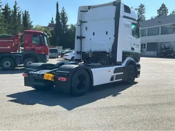 Mercedes-Benz Actros 1851 LS