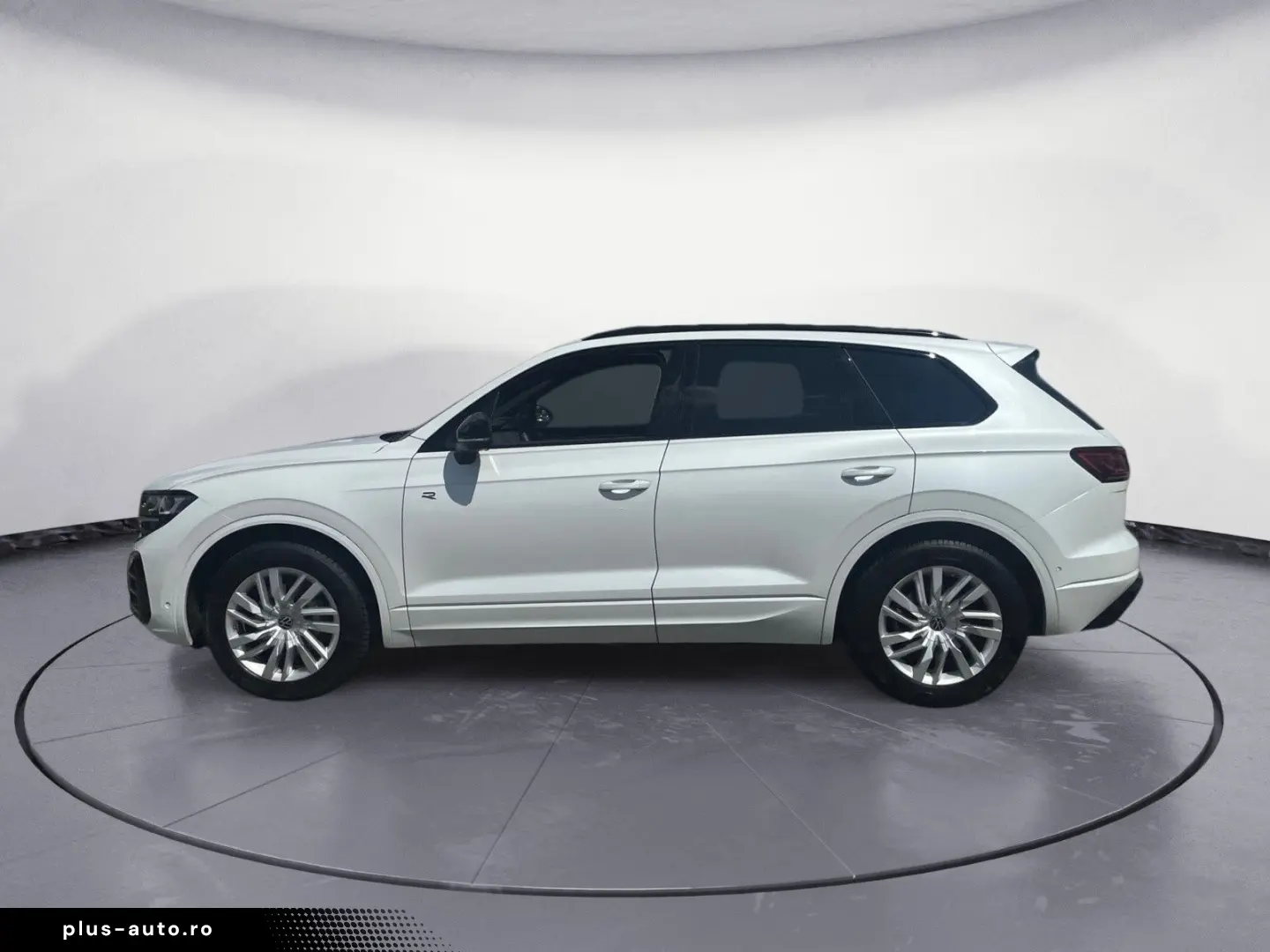 VW Touareg TDI R-Line AHK Adaptivfahrwerk HUD Pano