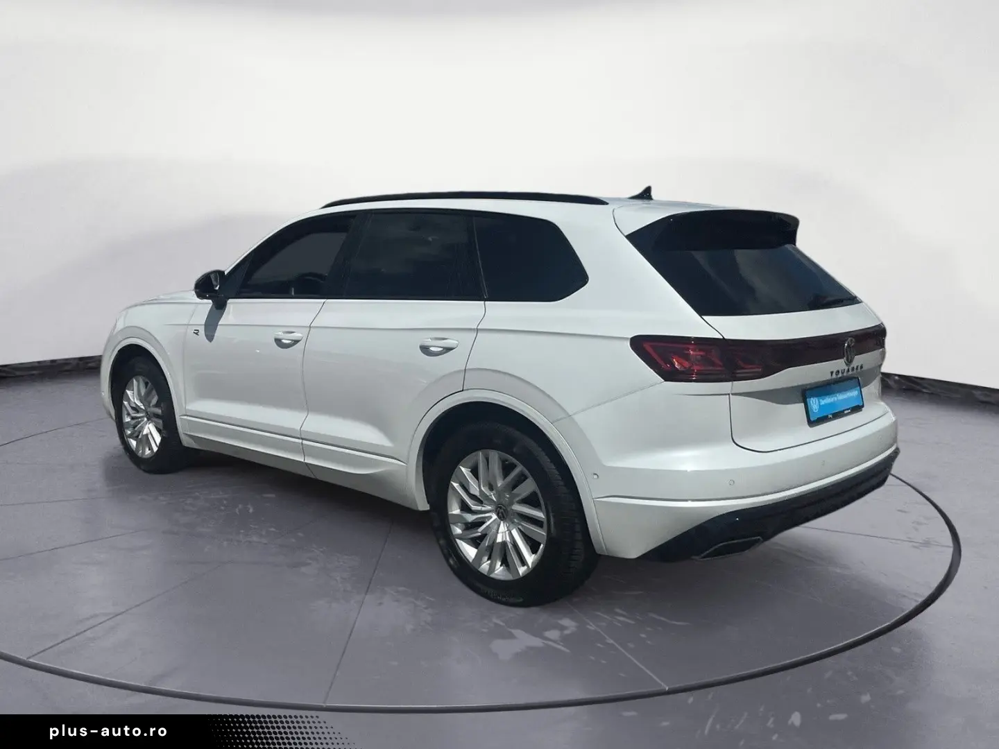 VW Touareg TDI R-Line AHK Adaptivfahrwerk HUD Pano