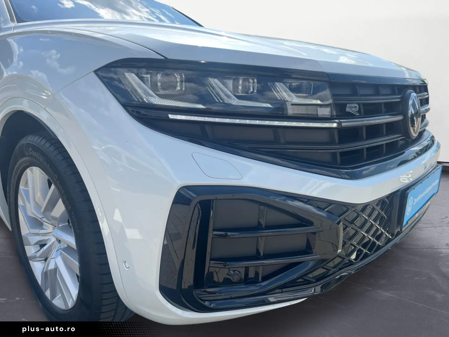 VW Touareg TDI R-Line AHK Adaptivfahrwerk HUD Pano