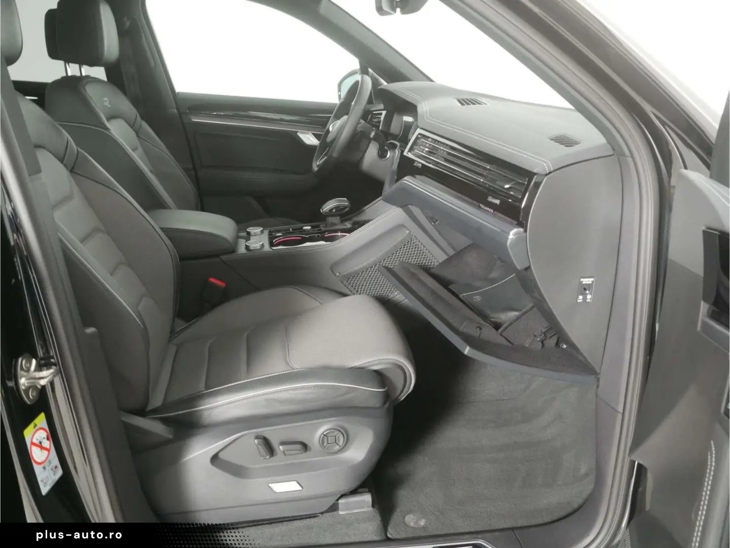 VW Touareg 3.0 TDI V6 4Motion R-Line Black Style