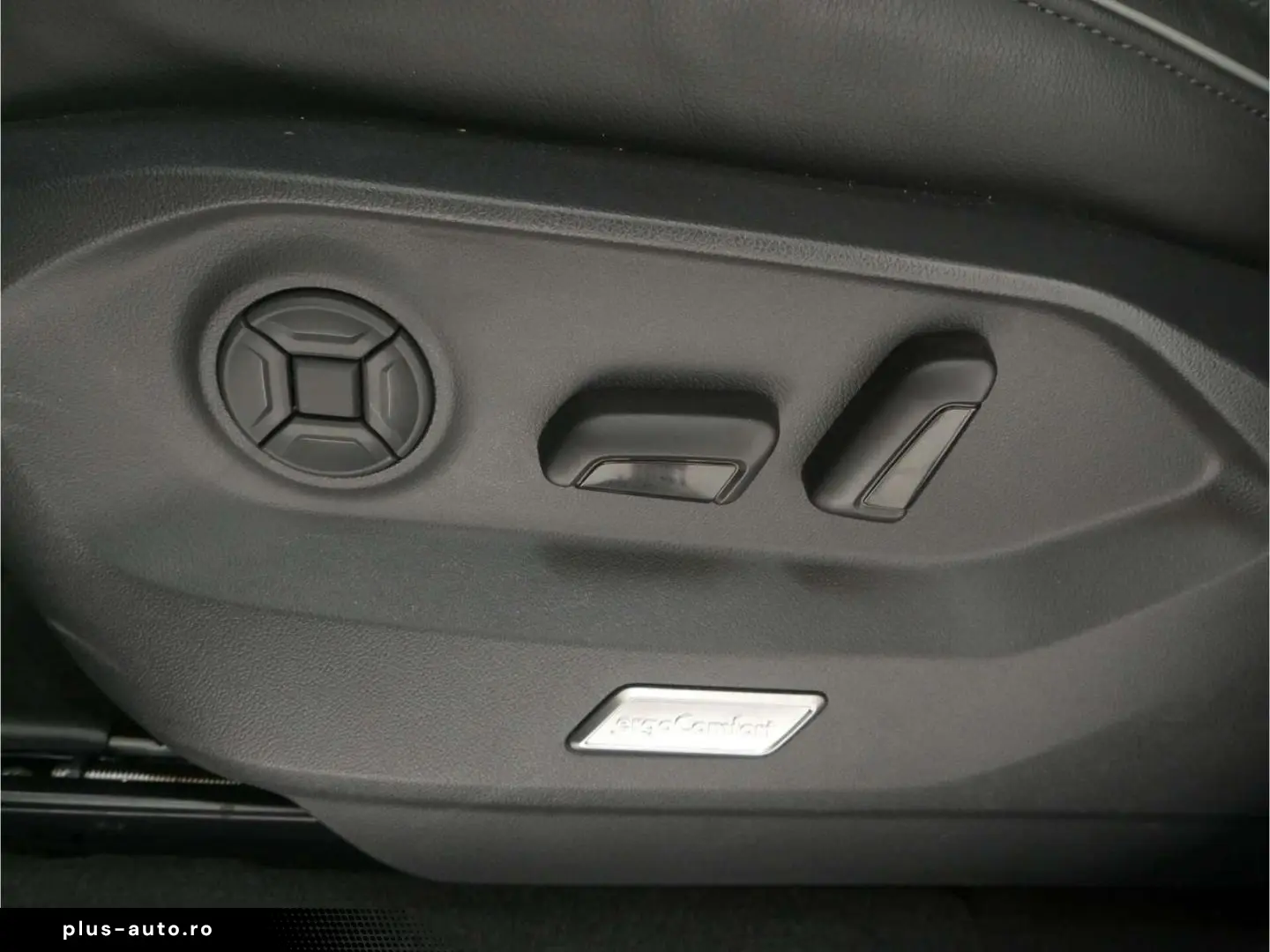 VW Touareg 3.0 TDI V6 4Motion R-Line Black Style