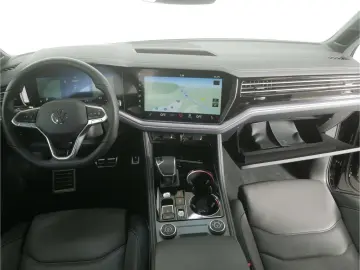 VW Touareg 3.0 TDI V6 4Motion R-Line Black Style