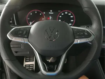 VW Touareg 3.0 TDI V6 4Motion R-Line Black Style