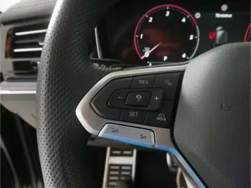 VW Touareg 3.0 TDI V6 4Motion R-Line Black Style