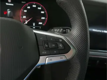 VW Touareg 3.0 TDI V6 4Motion R-Line Black Style