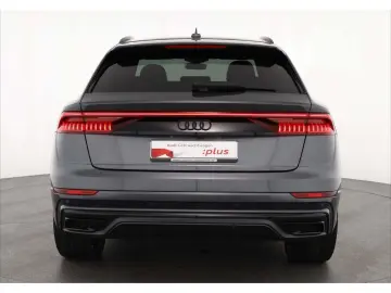AUDI Q8 55 TFSI quattro S line