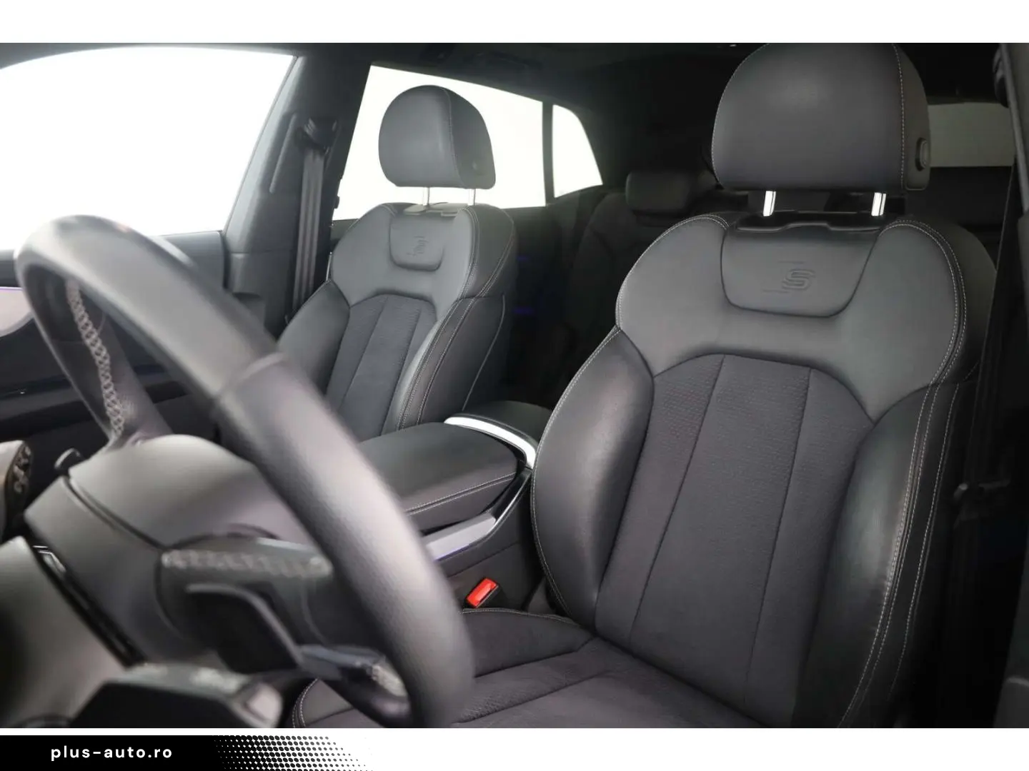 AUDI Q8 55 TFSI quattro S line