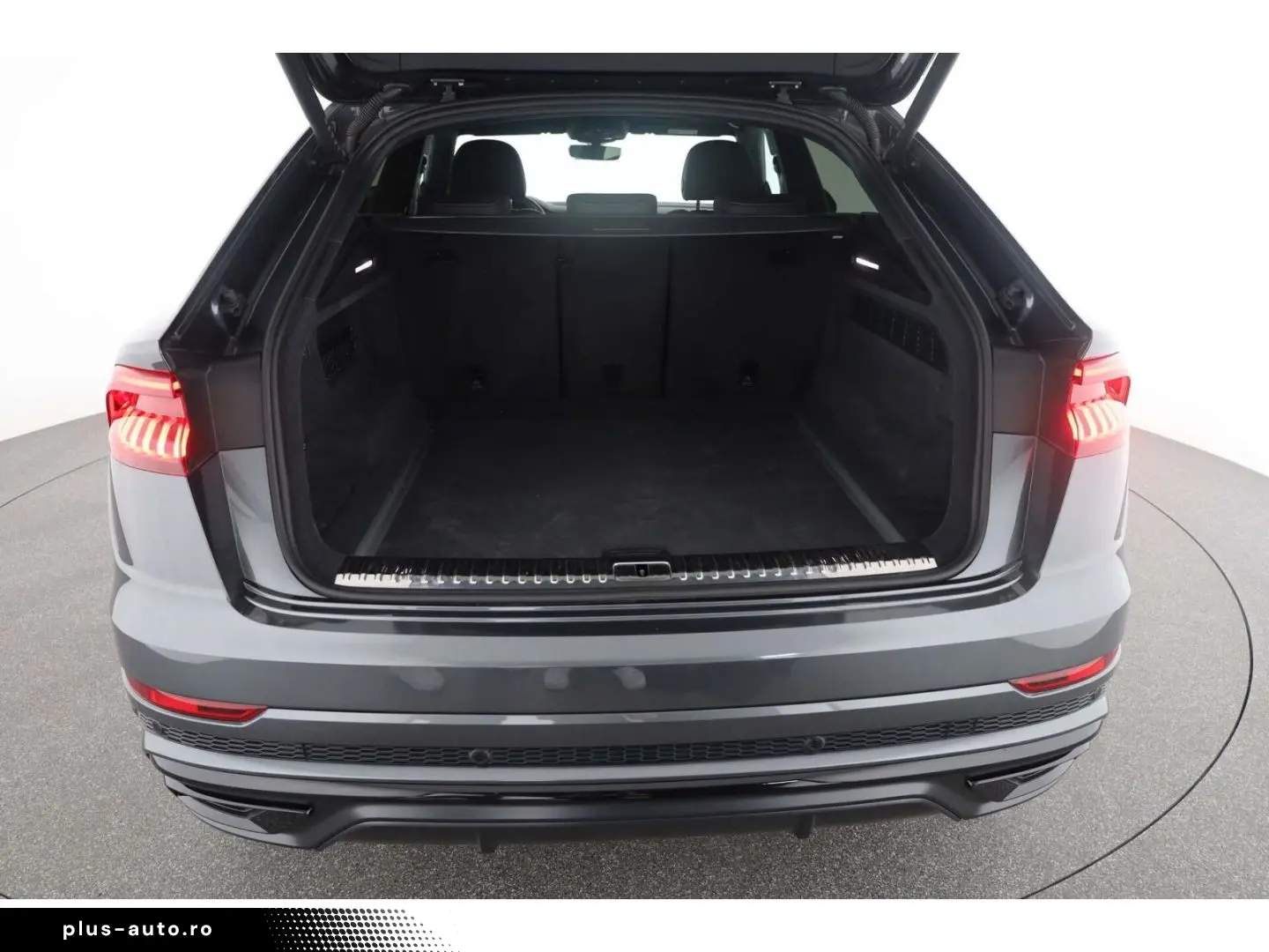 AUDI Q8 55 TFSI quattro S line