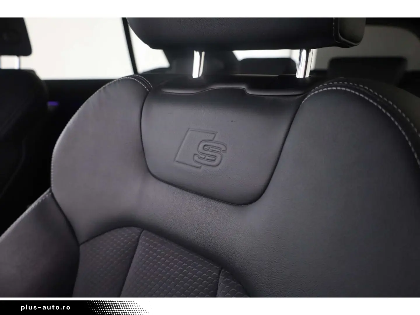 AUDI Q8 55 TFSI quattro S line