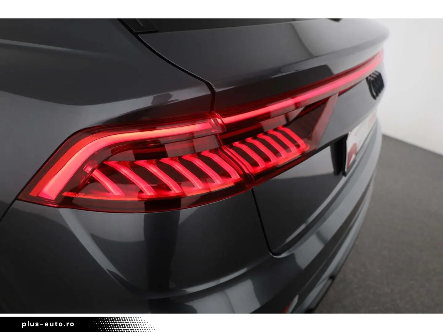 AUDI Q8 55 TFSI quattro S line