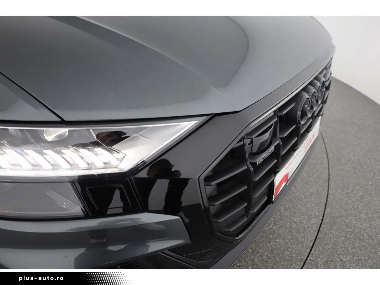 AUDI Q8 55 TFSI quattro S line