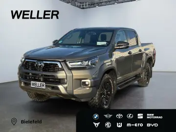 TOYOTA Hilux 4x4 Double Cab Invincible  AHK 360  Leder