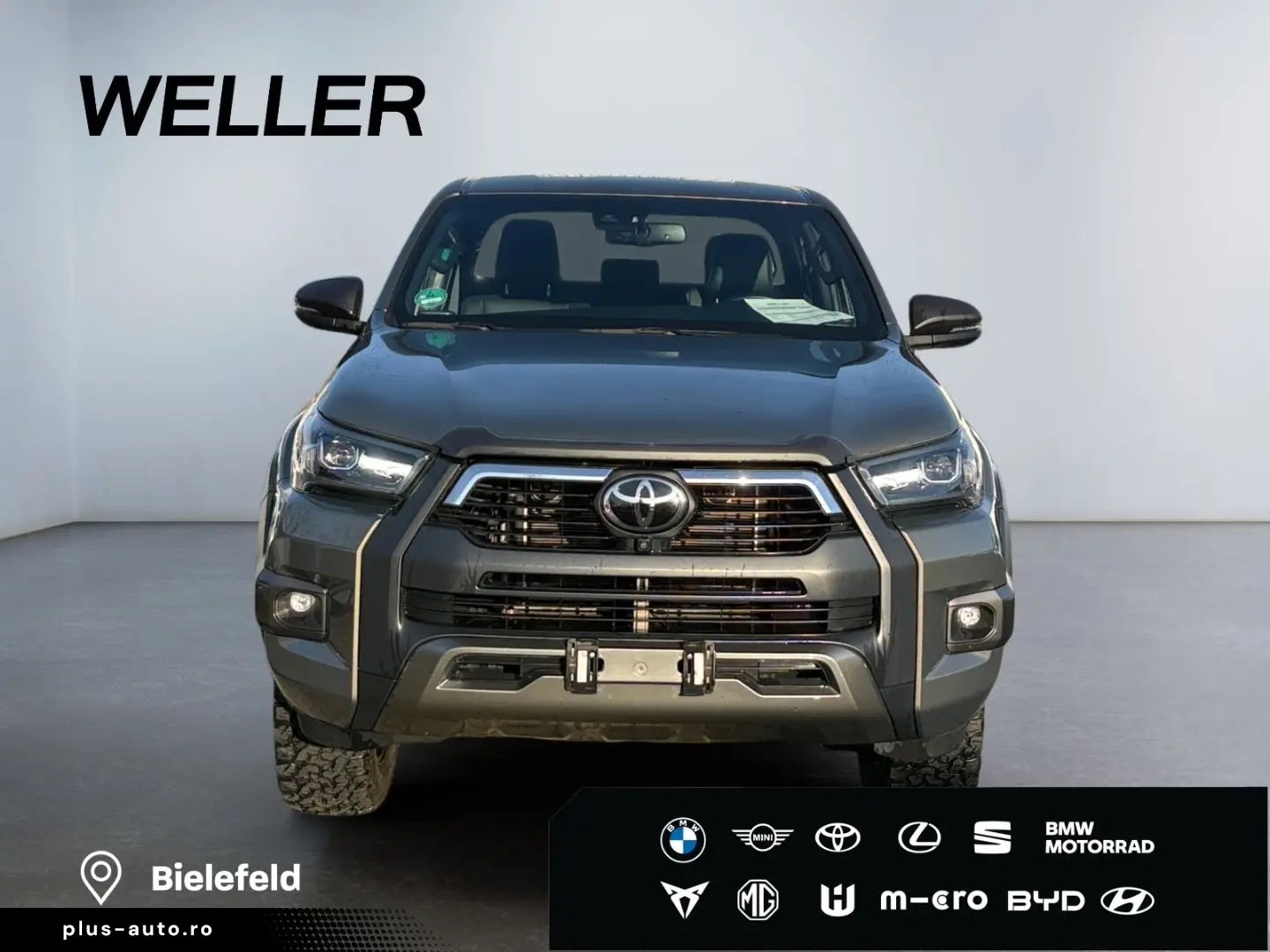 TOYOTA Hilux 4x4 Double Cab Invincible  AHK 360  Leder