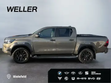TOYOTA Hilux 4x4 Double Cab Invincible  AHK 360  Leder