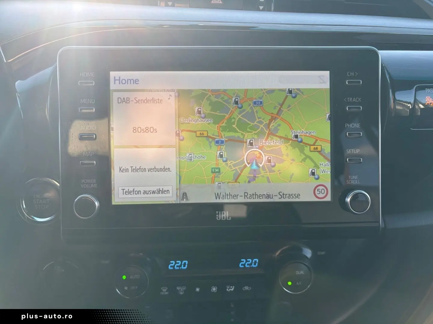 TOYOTA Hilux 4x4 Double Cab Invincible  AHK 360  Leder