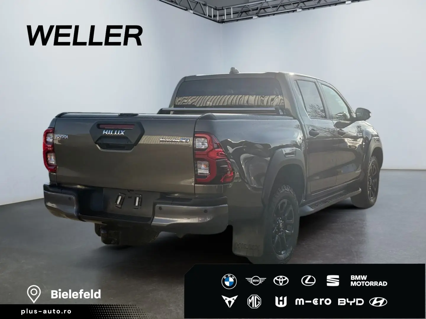 TOYOTA Hilux 4x4 Double Cab Invincible  AHK 360  Leder