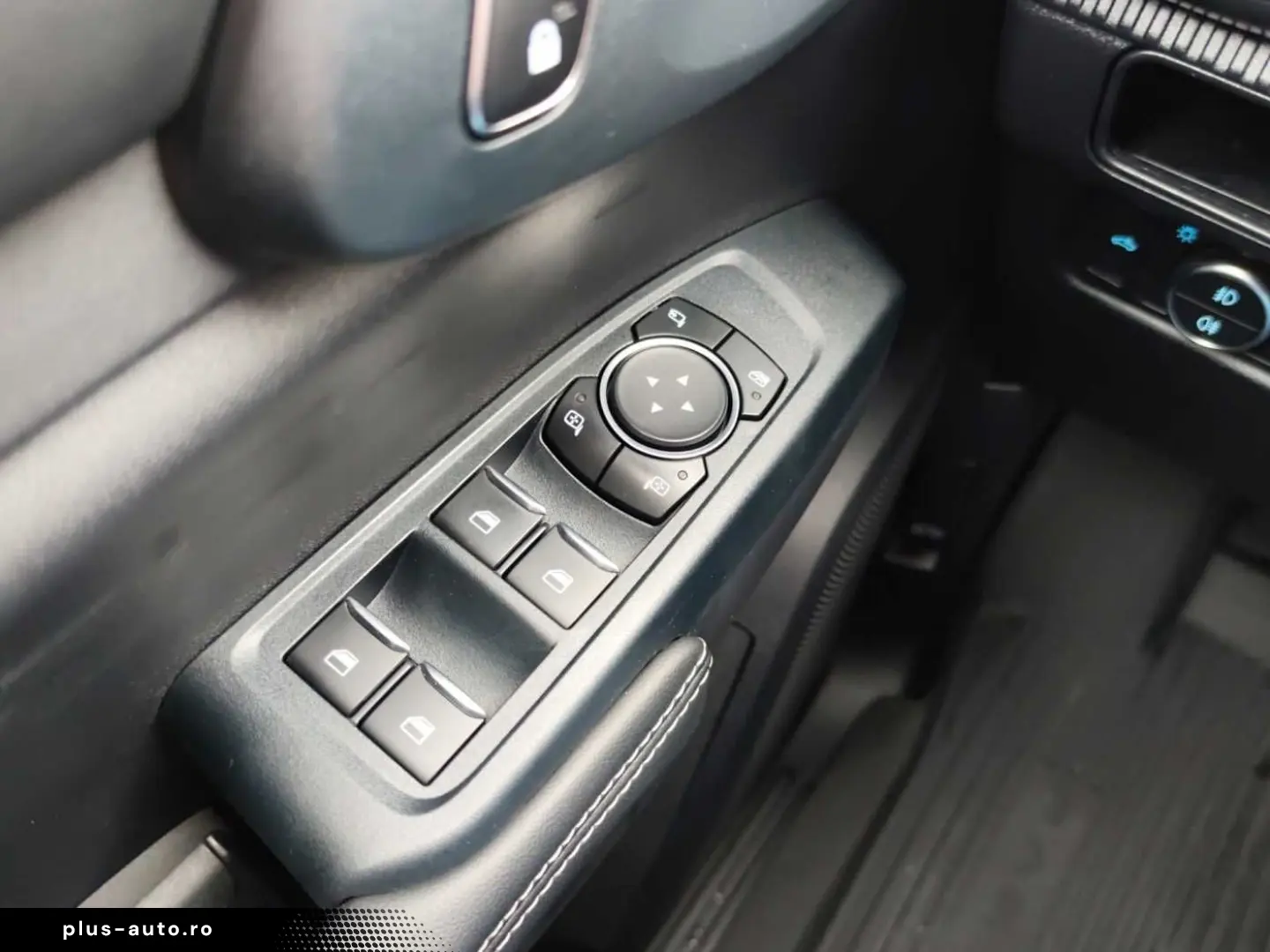 FORD Ranger 2.0 Tremor e-4WD DoKa  AHK  Navi  RFK  AC