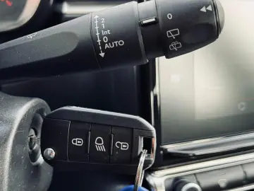 Citroen C3 BlueHDi Fab.- 04.2020 Motor.- 1.5 Diesel 100 CP