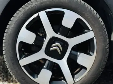 Citroen C3 BlueHDi Fab.- 04.2020 Motor.- 1.5 Diesel 100 CP