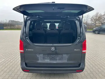 MERCEDES-BENZ V300d 4M Lang AMG -7S-Pano-Burmes-2xEl&hellip;
