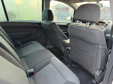 OPEL ZAFIRA – TRANSPORT GRATUIT