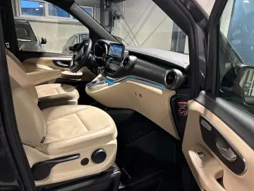 MERCEDES-BENZ V300d 4M Lang AMG -8S-Pano-2xEl.Tür-36&hellip;