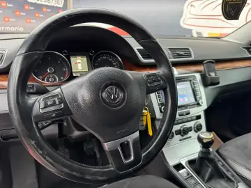 VOLKSWAGEN PASSAT 2.0 TDI MANUAL – TRANSPORT GRATUIT